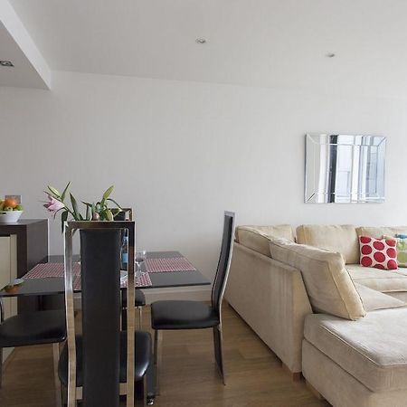 Times Square Serviced Apartments Лондон Экстерьер фото
