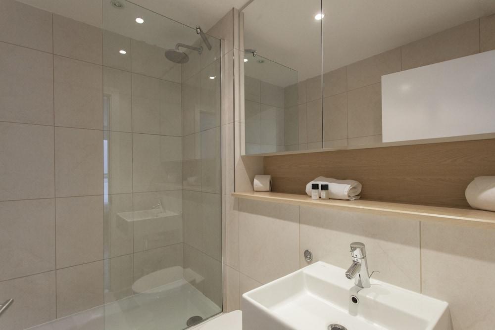 Times Square Serviced Apartments Лондон Экстерьер фото